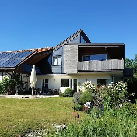 Apartment Im Salzburger Seenland Seeham Exterior photo